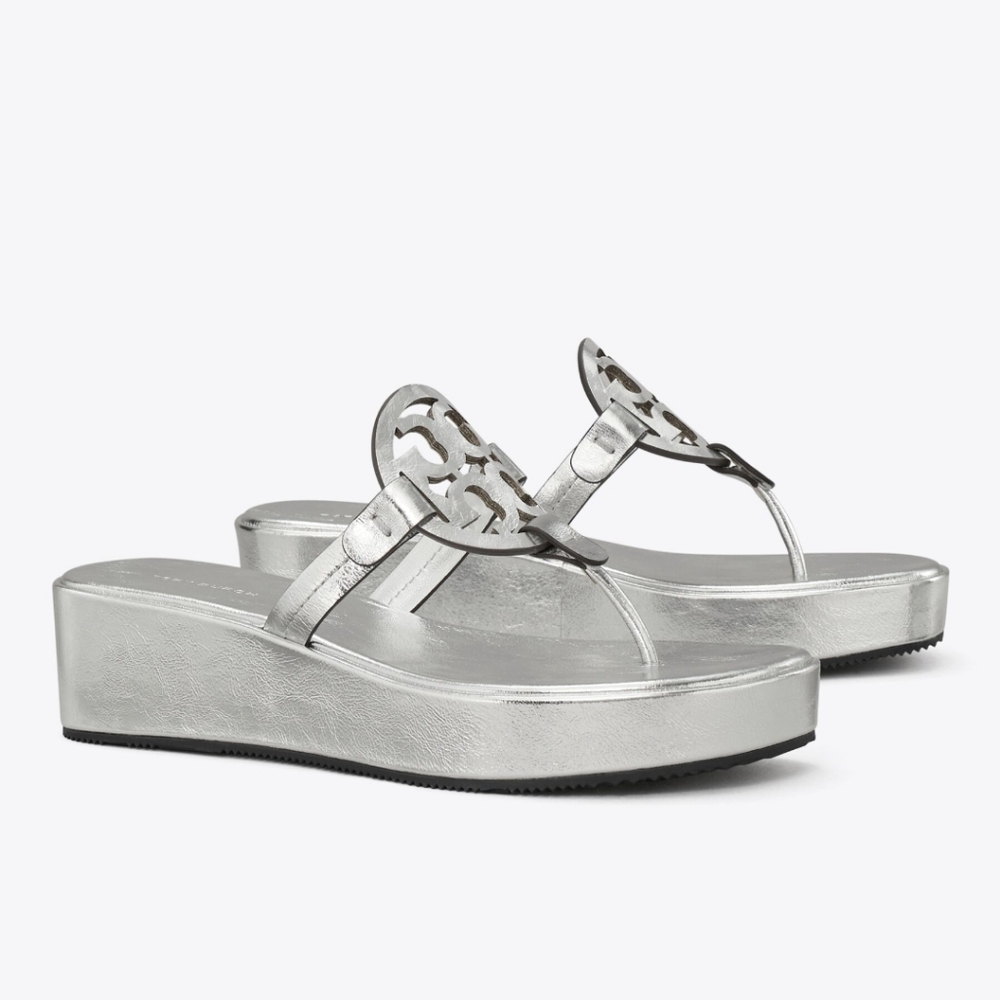 NWT Tory Burch Metallic Silver Sandals - Sold Out Everywhere - Picture 1 of 9